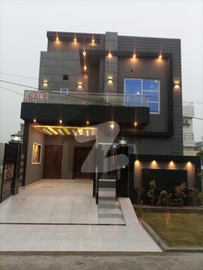 A Very Beautiful & Newly Built House For A Family Khayaban-e-Amin Block L