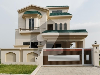 Aesthetic Prime Location House Of 10 Marla For sale Is Available Bahria Town Phase 8