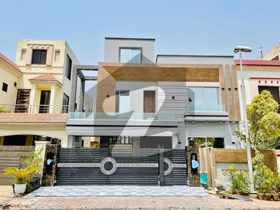 Beautiful 10 Marla House In Bahria Town Lahore Bahria Town Jasmine Block