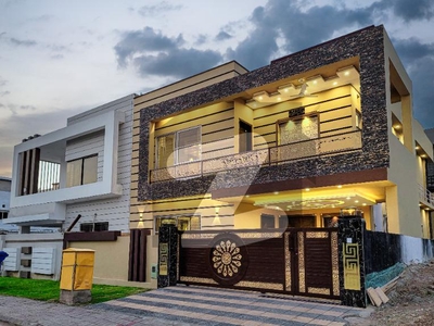 Beautiful Designer 10 Marla House For Sale Bahria Town Phase 8 Block B