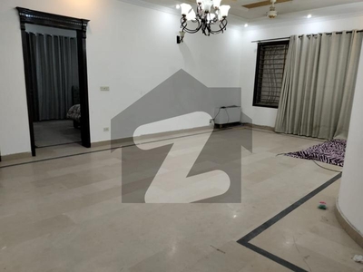 Beautiful Kanal New Upper Portion Available For Rent In G10 Islamabad At Big Street, 4 Bedrooms With Bathrooms, Drawing, Dining, TVL, Car Porch, All Miters Separate And Gate Separate, Water Boring, Near To Park, Near To Markaz. G-10
