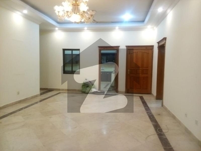 Beautiful Main Double Road Upper Portion Available For Rent G-10/4