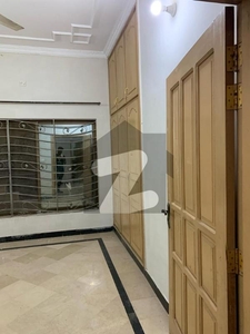 Beautiful Upper Portion For Rent In Ideal Location Of Islamabad G-13 G-13