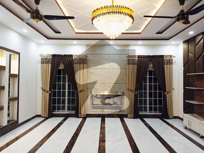 BRAND NEW 5 MARLA HOUSE FOR SALE IN PRIME LOCATION Johar Town