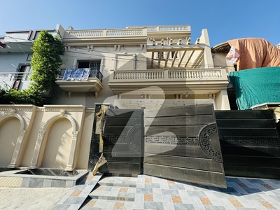 BRAND NEW SPANISH HOUSE PRIME LOCATION 10 MARLA HOUSE IS AVAILABLE FOR SALE IN PRIME LOCATION Marghzar Officers Colony