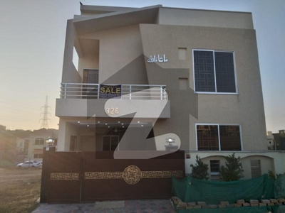 Buy A 7 Marla House For sale In Bahria Town Phase 8 - Usman Block Bahria Town Phase 8 Usman Block