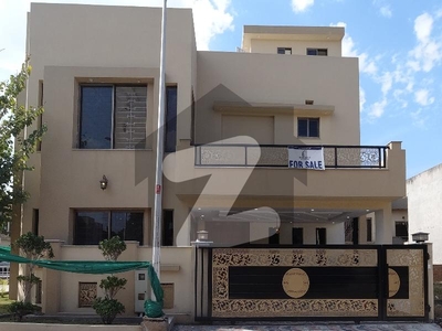 Buy A On Excellent Location House Of 7 Marla In Bahria Town Phase 8 - Umer Block Bahria Town Phase 8 Umer Block