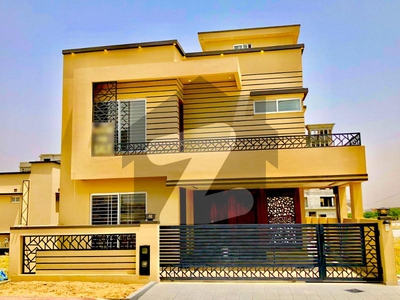 Decent Design Villa At Peaceful Point Bahria Town Phase 8