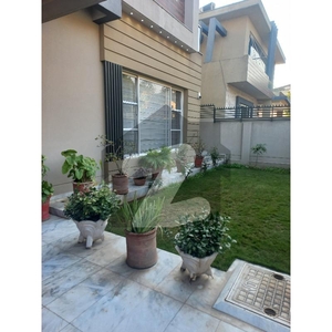 Extra Luxury Kanal Furnished House Bahria Town Phase 4