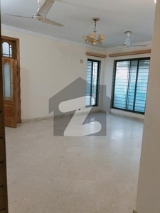 F-11 Triple Storey Beautiful House 9 Bed Attach Bath For Rent F-11