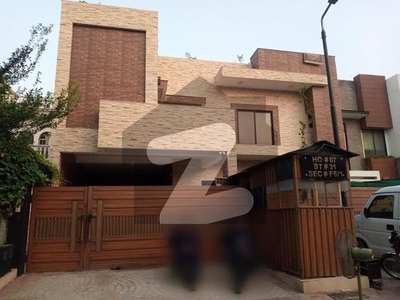 F-6 Decent 2 Bedrooms Furnished House Margalla View 2300 Sq Ft F-6