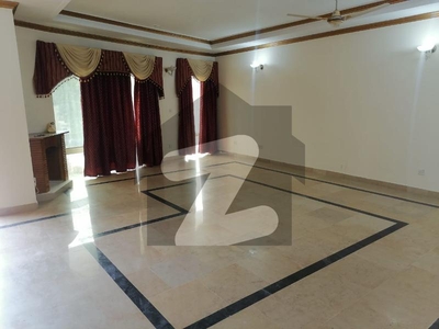 F10 Triple Storey House With Basement 6 Beds Tile Floor Rs 6 Lacs F-10