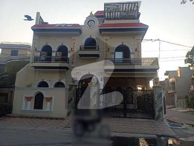 Facing Park 10 Marla House In Samanabad Of Samanabad Is Available For Sale Samanabad