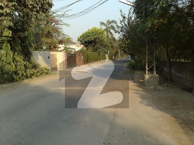 Facing Park Tipu Block 2 Kanal House For Sale in Garden Town Lahore Garden Town Tipu Block