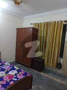 Fully Furnished Apartment 5 Marla Separate Upar For Rent Portion College Road Madina Town Near Women University Faisalabad College Road