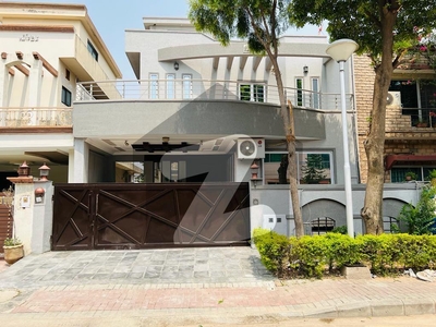 Fully Renovated 10 Marla House For Sale In Phase 3 Bahria Town Phase 3