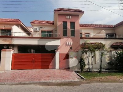Get An Attractive House In Lahore Under Rs. 46000000 Askari 11 Sector B