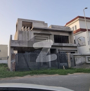 Grey Structure 1 Kanal Modern House Is Available Near Commercial Market Citi Housing Phase 1