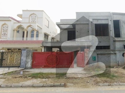 Grey Structure 10 Marla House Available In Bahria Orchard Phase 1 - Southern For Sale Bahria Orchard Phase 1 Southern