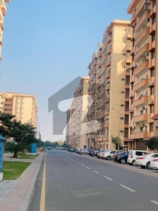 Ground Floor Ideal Location Slightly Used 3 Bedrooms Flat Available Urgent For Sale Askari 10 Sector F