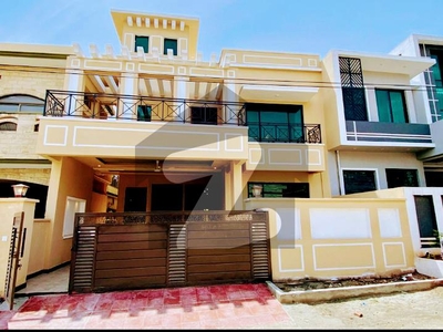 House For Grabs In 10 Marla Rawalpindi Gulshan Abad Sector 2