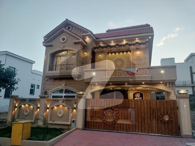 House Of 10 Marla In Bahria Town Phase 8 - Block E Is Available Bahria Town Phase 8 Block E