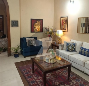 House Of 10 Marla Is Available For Sale In Allama Iqbal Town - Ravi Block, Lahore Allama Iqbal Town Ravi Block