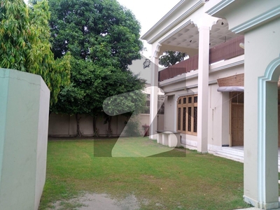 Ideal 6 Kanal House Has Landed On Market In Model Town, Model Town Model Town