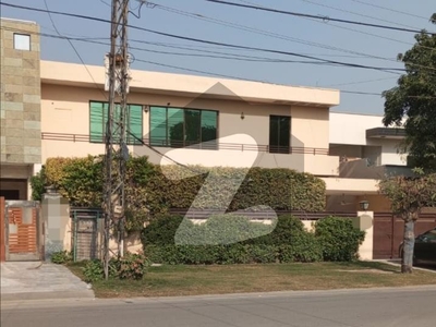 Ideal House Is Available For Sale In Lahore Model Town Extension