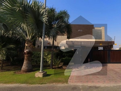 In DHA Phase 6 House For sale Sized 1 Kanal DHA Phase 6