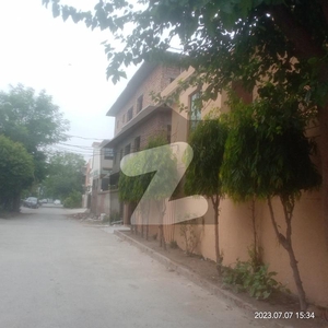 Invester Rate 10 Marla Old Corner Double Gate Double Story House With Upto Six Month Payment Time For Sale In Model Town Extension Lahore Model Town Block M