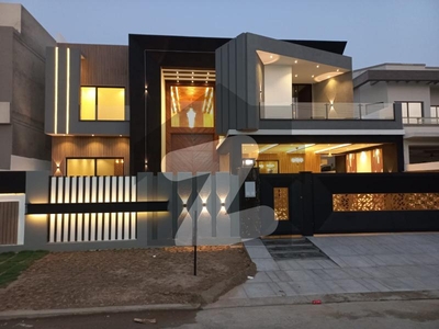 Luxurious Brand New Triple Storey Ultra Modern House Available On Main Boulevard Phase 2 For Sale Wapda Town