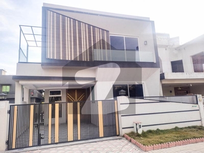 Luxurious Contemporary 10 Marla Brand New Bungalow Up For Sale Bahria Town Phase 7