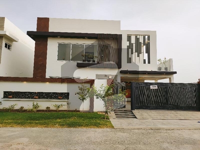 Luxurious Ultra Modern Villa For Sale Fully Developed Sector Hot Location DHA Defence