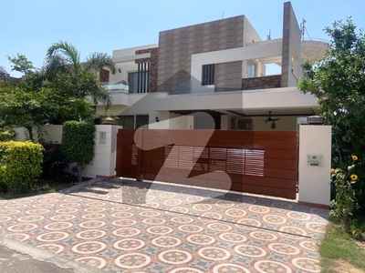 Near DHA Office Owner Build 1 Kanal Luxury Bungalow On Top Location For Sale in DHA Phase 6 Lahore DHA Phase 6
