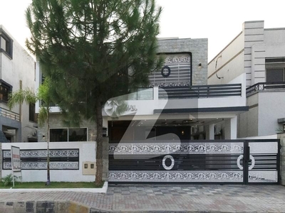 On Excellent Location 1 Kanal Spacious House Is Available In Bahria Town Phase 4 For sale Bahria Town Phase 4