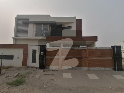 On Excellent Location In DHA Phase 1 - Sector M House For Sale Sized 1 Kanal DHA Phase 1 Sector M