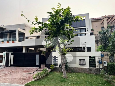 Out Of Market Option 10 Marla Well Maintained Modern Design Bungalow On Top Location For Sale In DHA Phase 6 Lahore DHA Phase 6