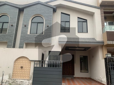 OWNER BUILD BRAND NEW HOUSE FOR SALE IN SECTOR TIP CANAL GARDEN NEAR TO BAHRIA TOWN LAHORE Canal Garden Tip Sector