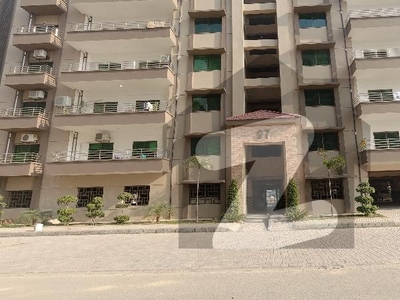 Perfect Prime Location 10 Marla Flat In Askari 11 - Sector B Apartments For Sale Askari 11 Sector B Apartments
