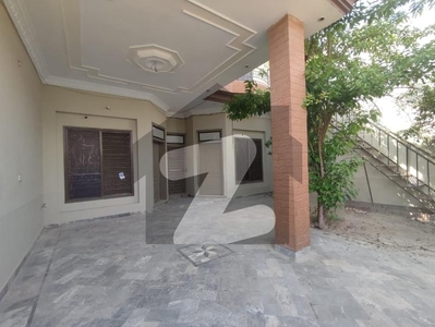 Prime Location 10 Marla House For rent In The Perfect Location Of Shalimar Colony Shalimar Colony