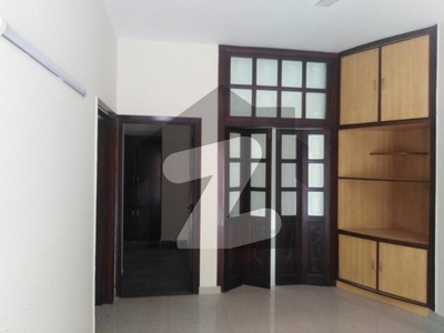 Prime Location House Is Available For Sale In Model Town - Block E Model Town Block E