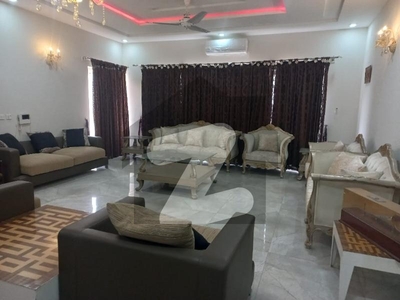 Reasonable Rent, 4 Kanal Luxury Farm House With Beautiful Lawns For Rent In Gulberg Islamabad Gulberg