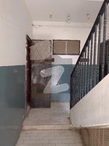 Safari Boulevard Phase 3 Ground Floor Flat Corner Leased 3 Bed For Sale Gulistan-e-Jauhar Block 15