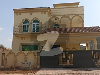 Sector C2 10 Marla House's Upper Portion For Rent Bahria Enclave Sector C2