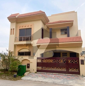 Spacious House Is Available For Sale In Ideal Location Of Bahria Town Phase 8 Bahria Town Phase 8