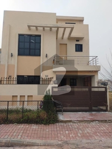 This Is 5 Marla 3 2 Year Old House Non Furnish 3 Bed 4 Washroom 1 Kitchen 1 Servant Room 1 TV Loan Reason Able Price Bahria Town Phase 8 Block I