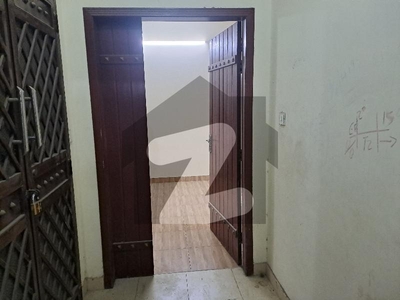 Two 2bed Corner flat available for rent at City Center D17 D-17