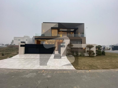 ULTRA MODERN EXCELLENT CORNER HOUSE FOR SALE DHA Phase 7