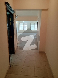Unfurnished Three Bedroom Flat Valuable For Rent In E-11/4 Islamabad Khudadad Heights
